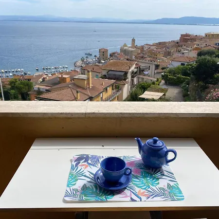 Bilocale Vista Mare Con Posto Auto アパート ポルト・サント・ステーファノ